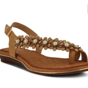 Atalina flower accents with pearl details sandals